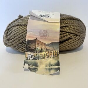 Lion Brand Hometown USA Yarn Hoboken‎ Honey #123 Super Bulky 6, 5 oz, 81 yds